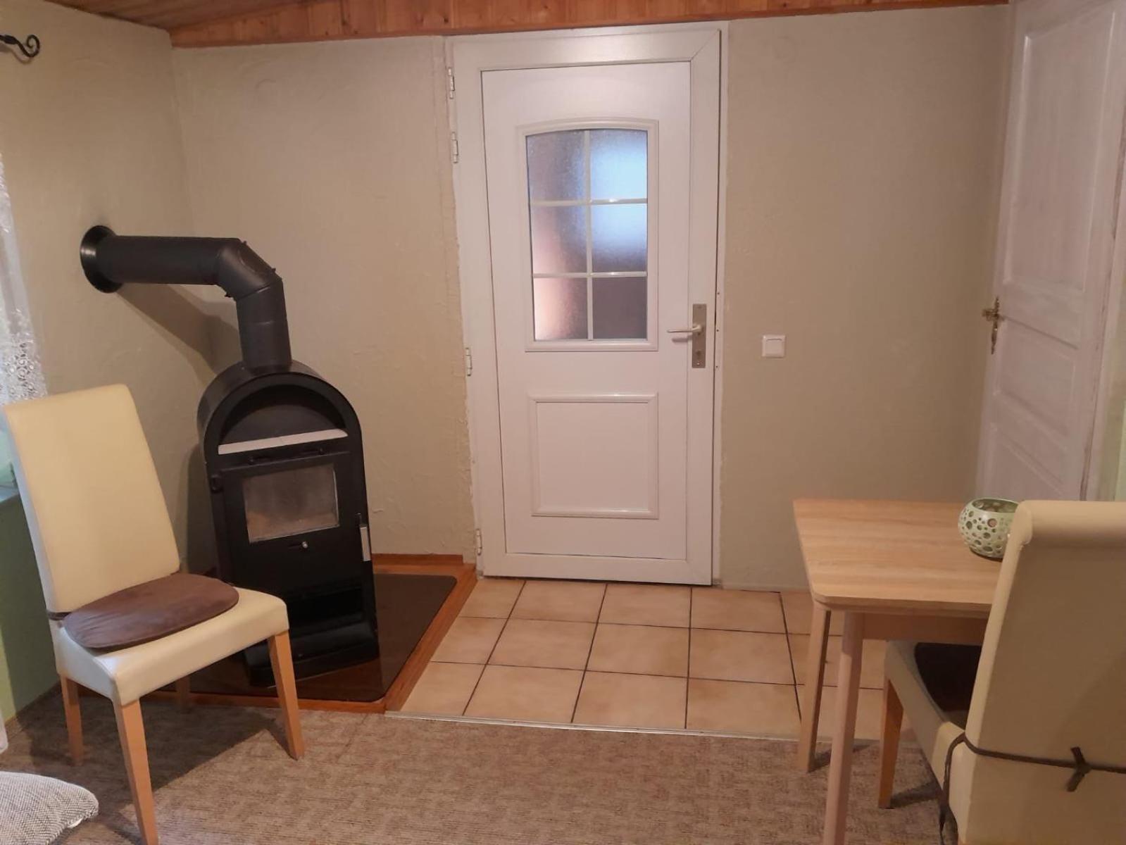 Gemuetliche Ferienwohnung Loebert リュベナウ エクステリア 写真